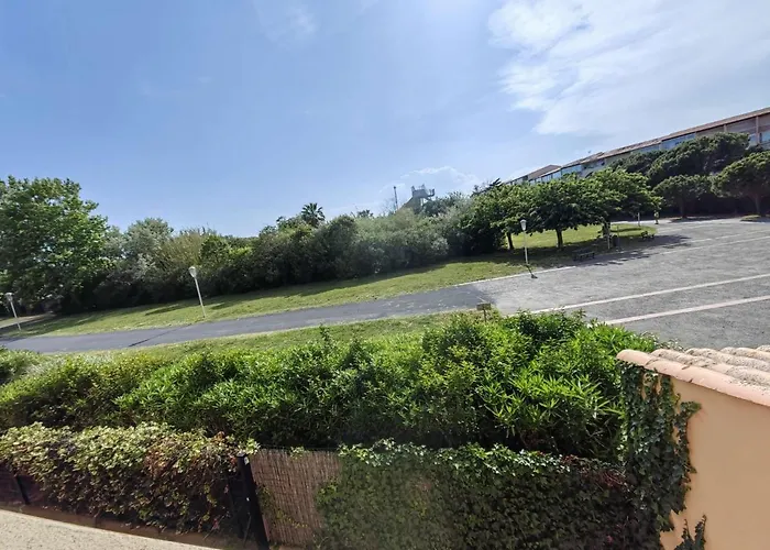 Διαμέρισμα Renove Avec Terrasse, Climatisation, Proche - Fr-1-607-165 *